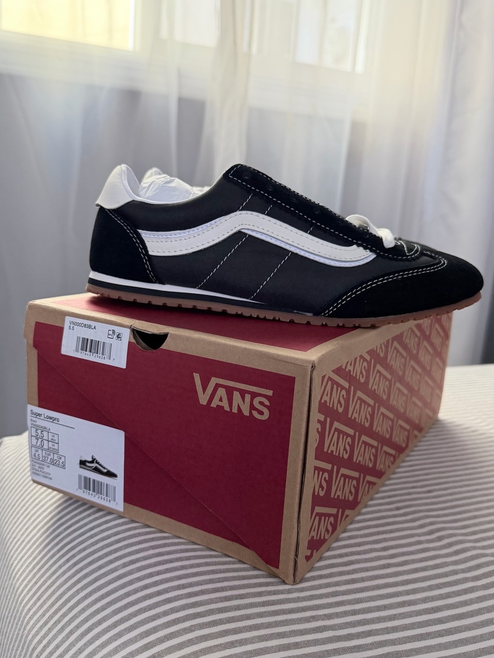 NWT Vans Women’s Super Lowpro Black and White Low-Top Sneakers